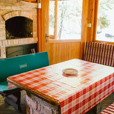Treehouse Bosnia Sarajevo Holiday home *